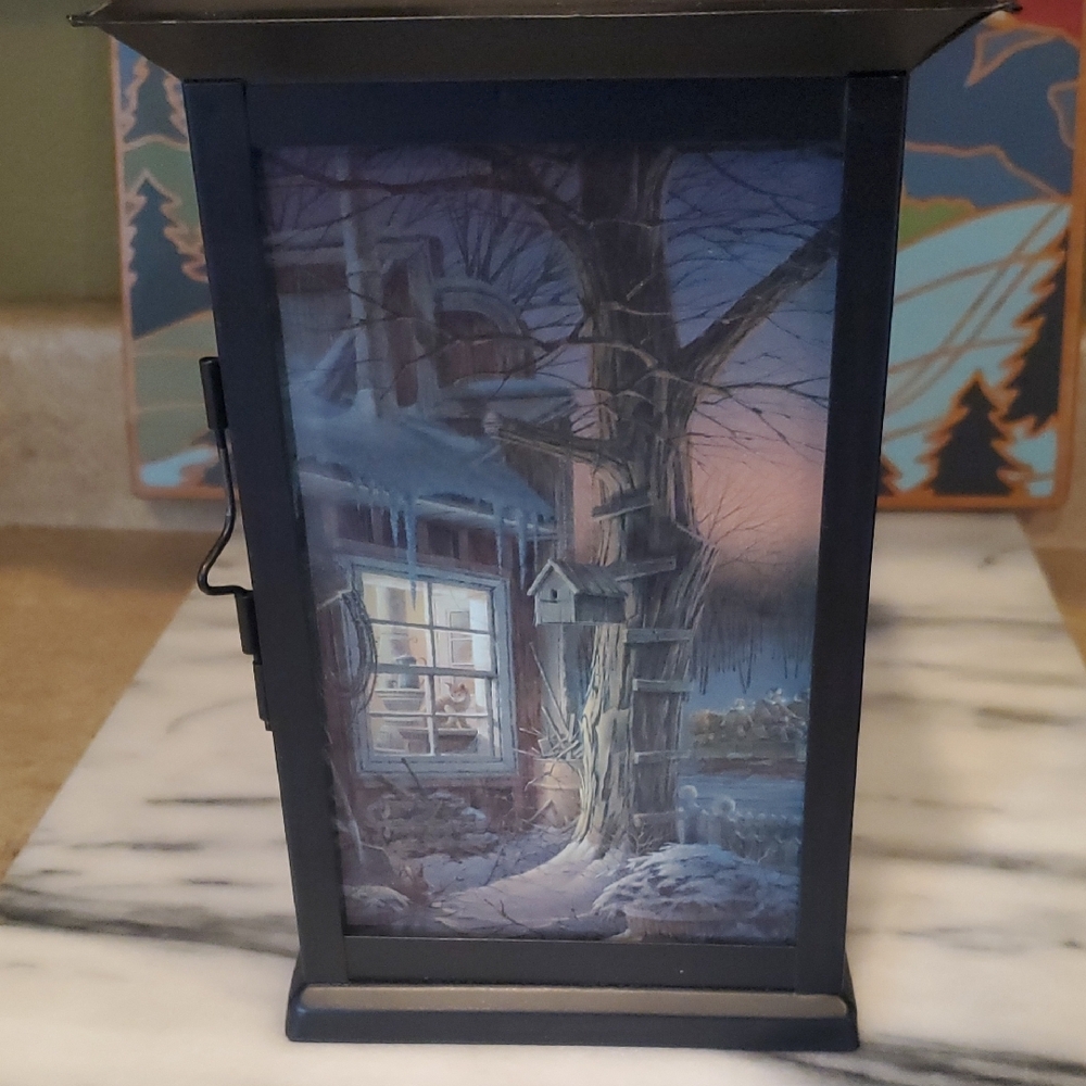 Terry Redkin Black Lantern with Winter Scene And Flameless Lighting - Picture 3 of 6